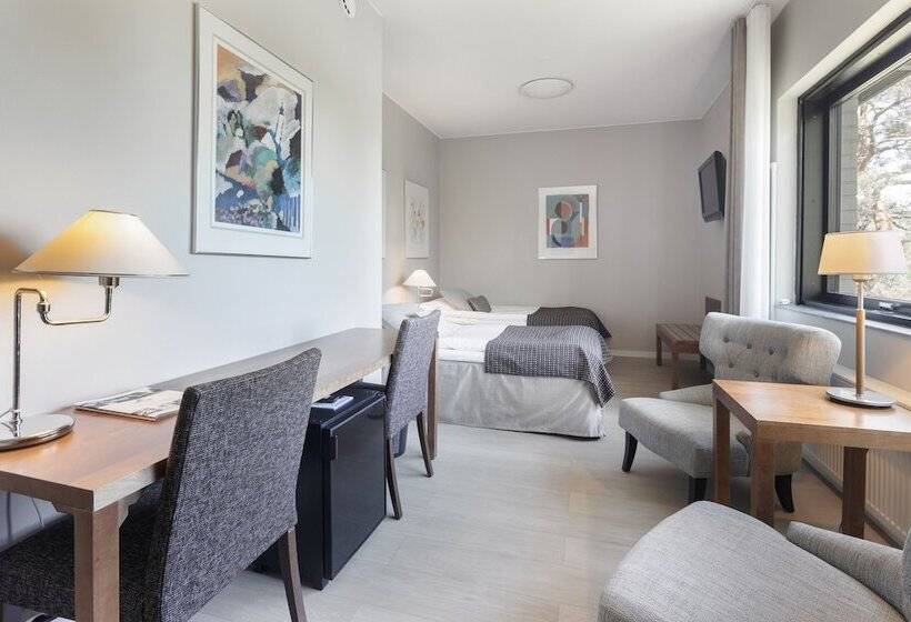 هتل Majvik Congress