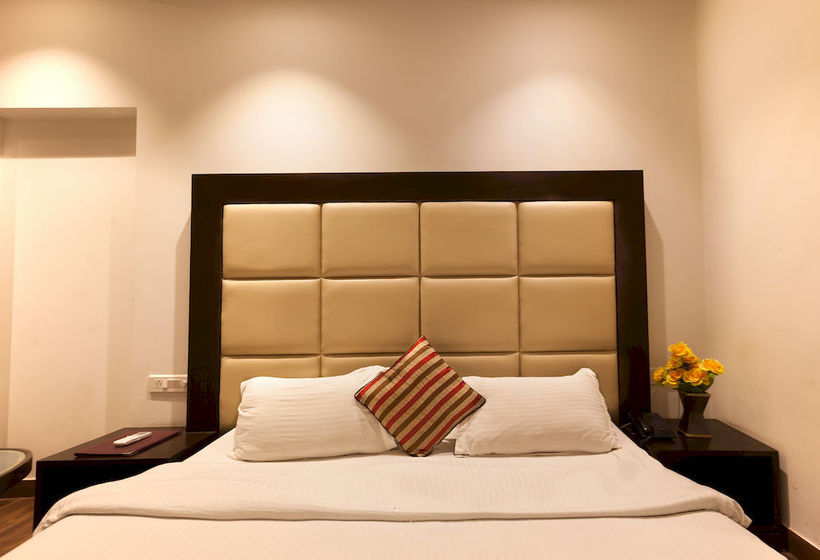 Hotel Oyo Rooms Cyber City Grand