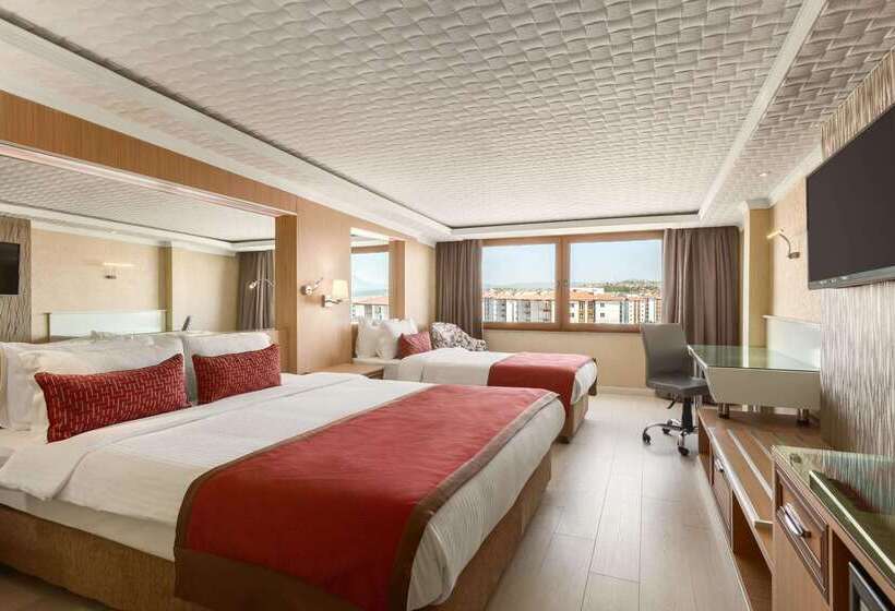 هتل Ramada Usak