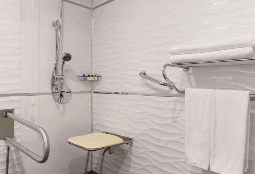 هتل Ramada Usak