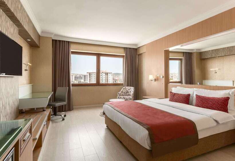هتل Ramada Usak