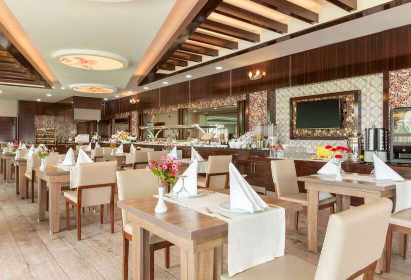 هتل Ramada Usak