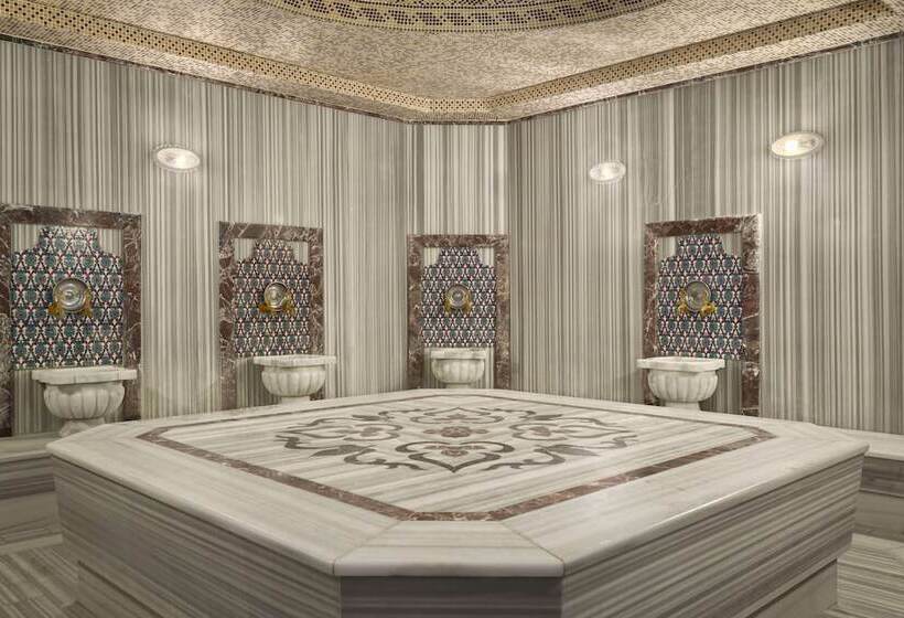 هتل Ramada Usak