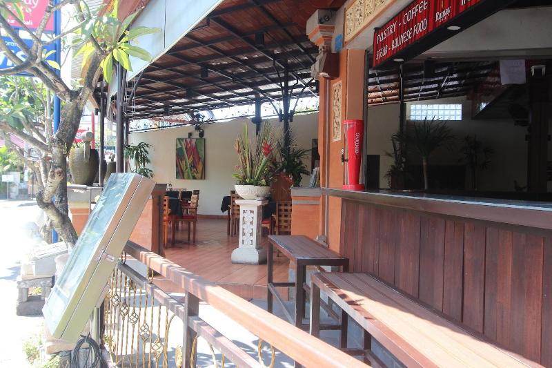 Fotos del hotel Ramayana Hotel Sanur:  6