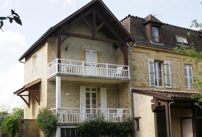 هتل Hôtel La Verperie