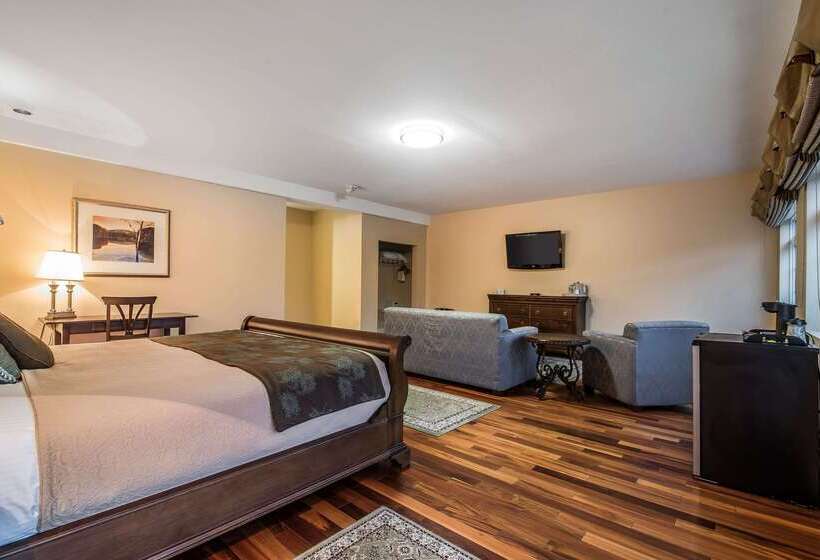 Riverside Hotel, Ascend Hotel Collection