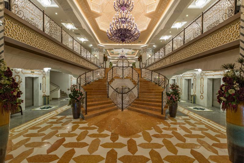 هتل Royal Taj Mahal