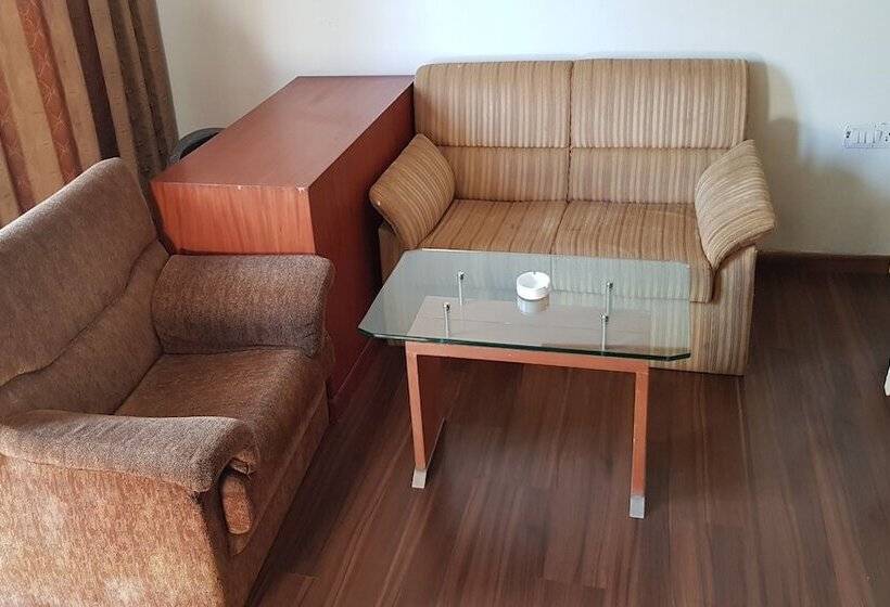 호텔 Solace Resorts And Spa