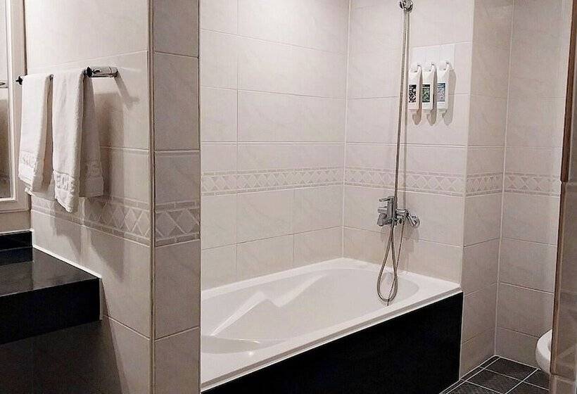 فندق Ramada By Wyndham Suanbo