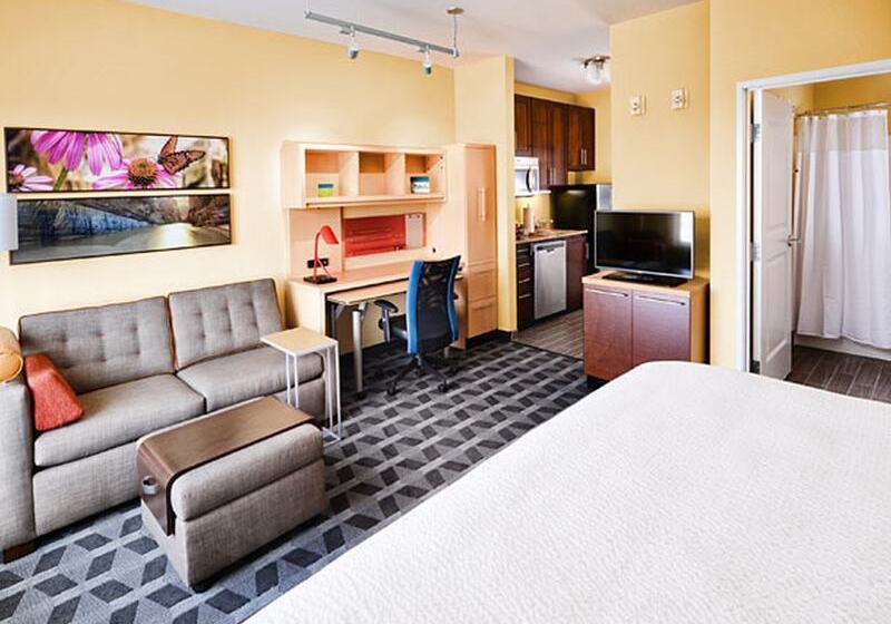 Отель Towneplace Suites By Marriott Laredo