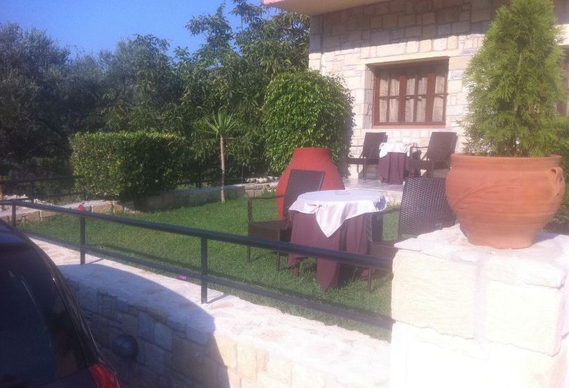 Hotel Villa Astrikas