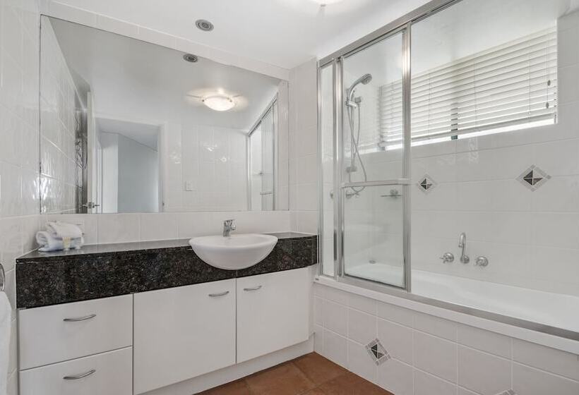 Key Largo Apartments