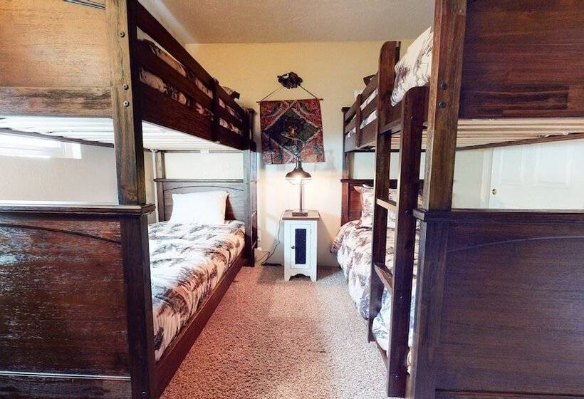 Mammoth View Villas   Near Hike/bike Trails!