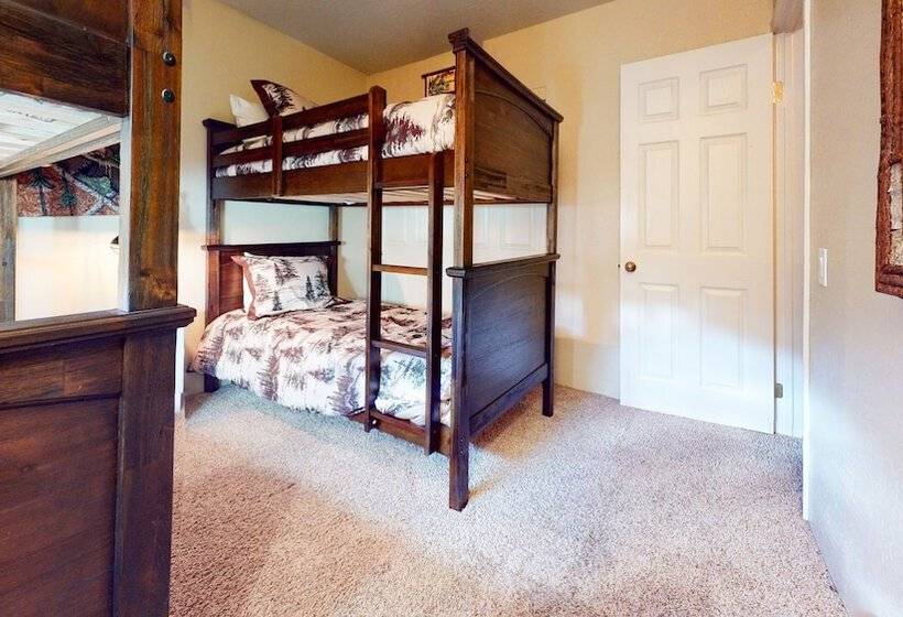 Mammoth View Villas   Near Hike/bike Trails!