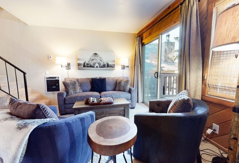 Mammoth View Villas   Near Hike/bike Trails!