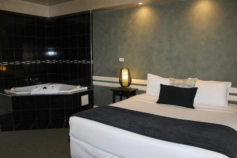 Мотель Fairways Resort