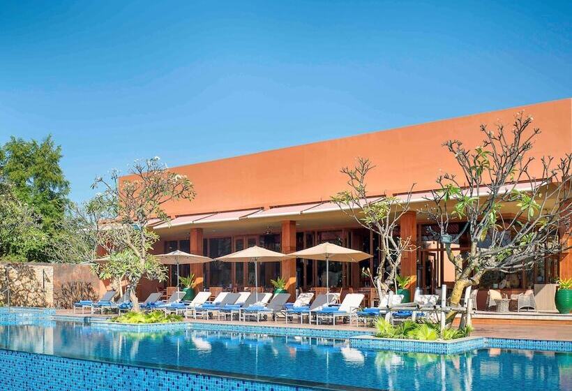 Novotel Inle Lake Myat Min