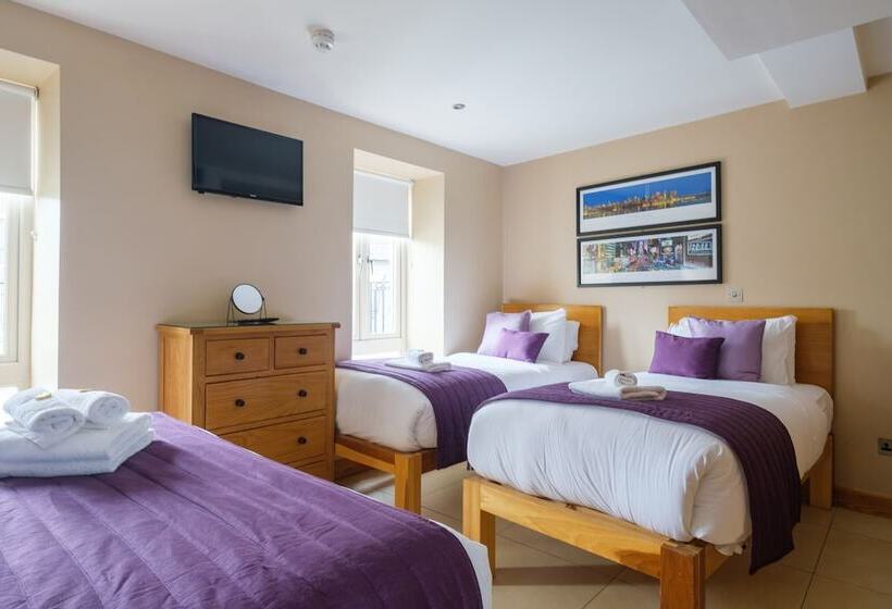 پانسیون The Eyre Square Townhouse