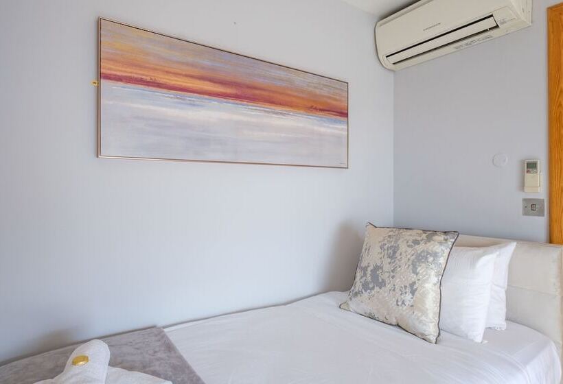 پانسیون The Eyre Square Townhouse