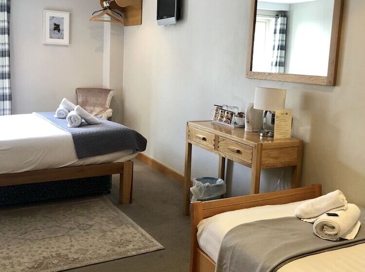 پانسیون The Eyre Square Townhouse