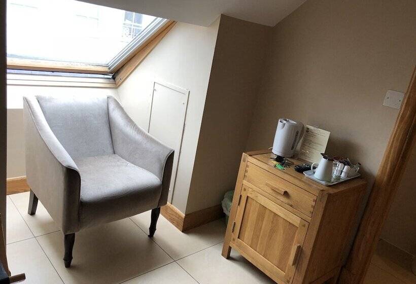 پانسیون The Eyre Square Townhouse