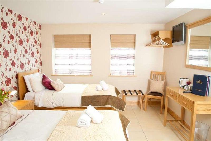 پانسیون The Eyre Square Townhouse