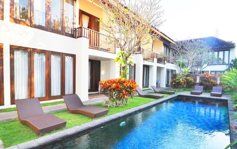 Sekuta Condo Suites