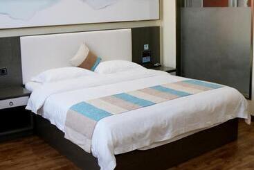 هتل Greentree Inn Guangdong Zhanjiang Donghai Island