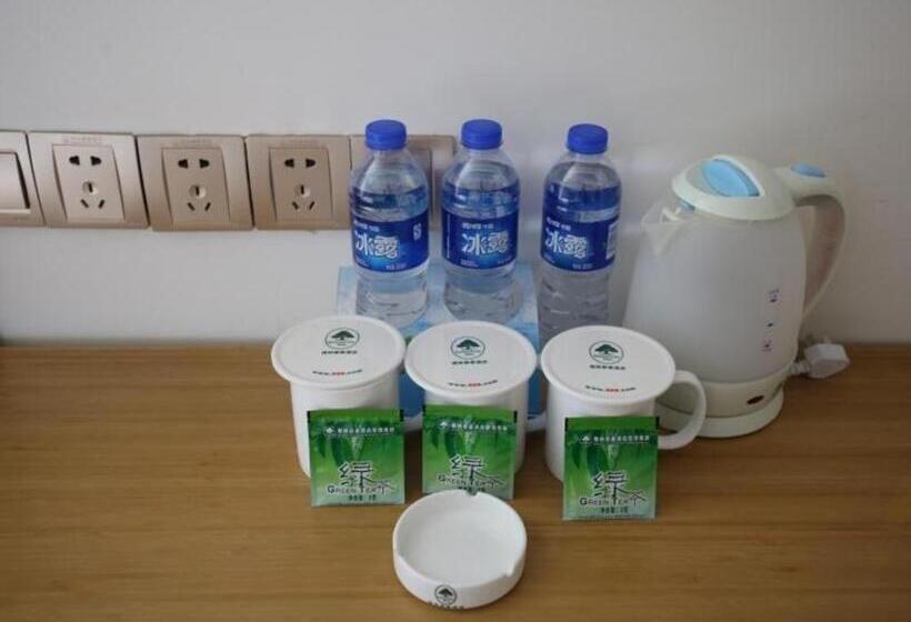 호텔 Greentree Inn Xuancheng Jingxian Wannan First Street Express