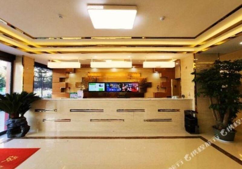 هتل Greentree Inn Shangrila City Bus Station