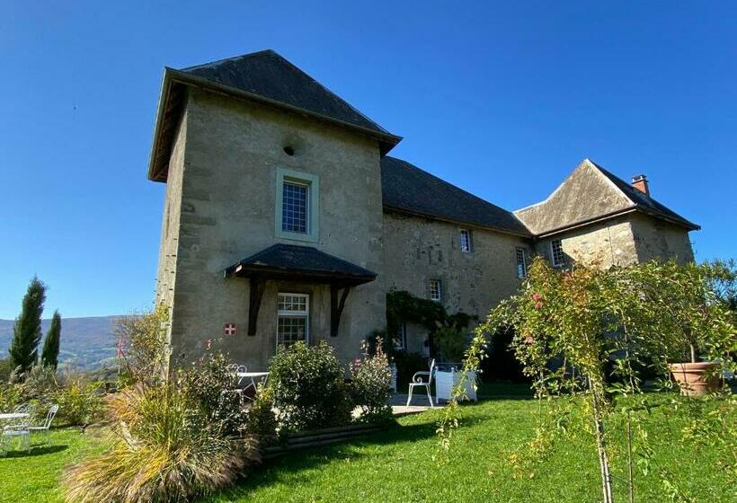 مبيت وإفطار Château De Morgenex