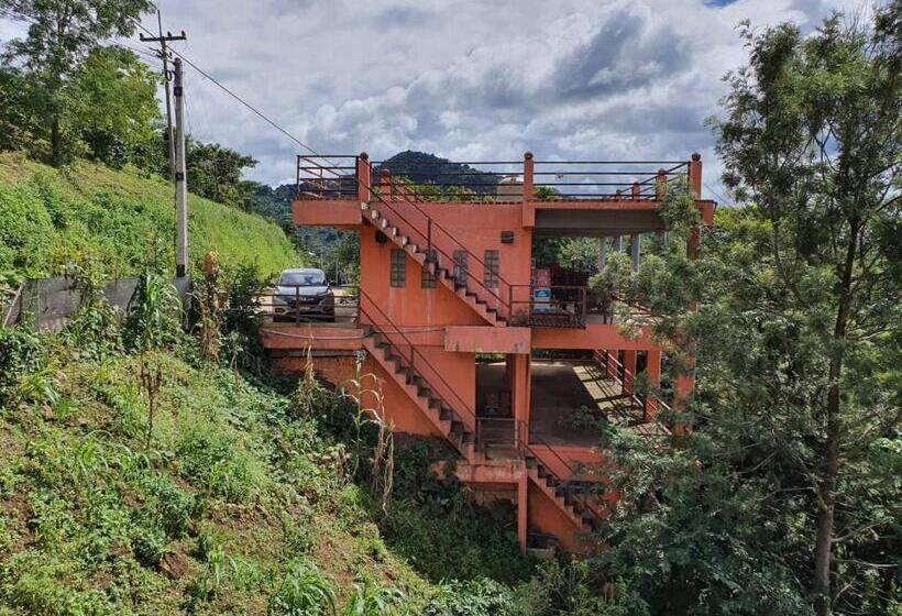 تختخواب و صبحانه Terre Terrace Glamping   Doichang