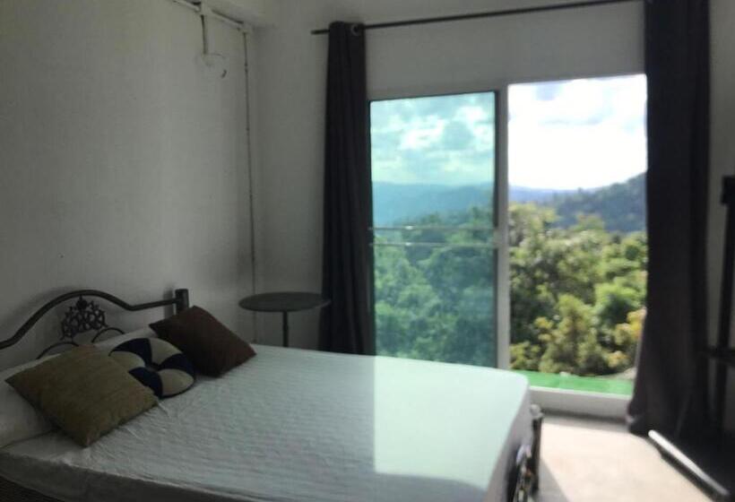 تختخواب و صبحانه Terre Terrace Glamping   Doichang