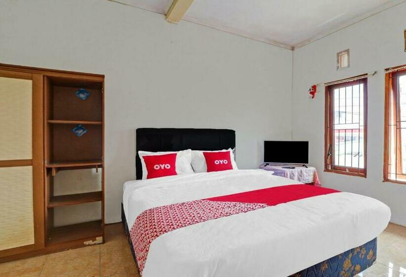 فندق Oyo 90815 Guest House Putri Sariwangi Syariah