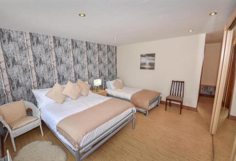 Ardkeen House B&b