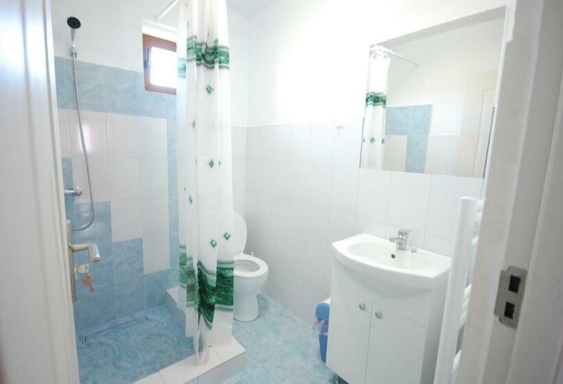 ベッドアンドブレックファースト Atyha Kiss Csalad Lak Agropanzio