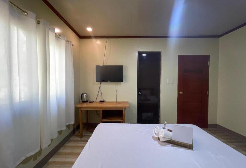 Camp Paraiso Resort