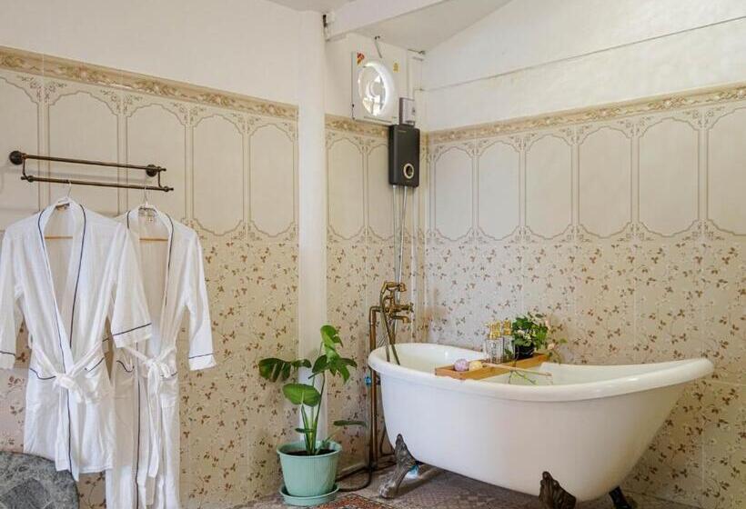 リゾートホテル Roomquest Baan Khun Phra The Iconic Residence