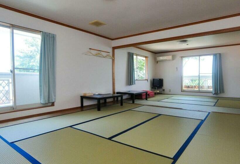 هاستل Biwa Lakeside Cottage B B Dylan