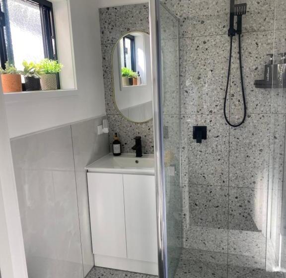 مبيت وإفطار Ange S Bnb   Self Contained Unit With Ensuite