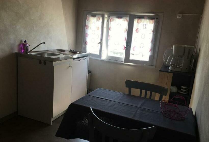 住宿加早餐  Aux Portes D Aubrac Studio 2 Personnes
