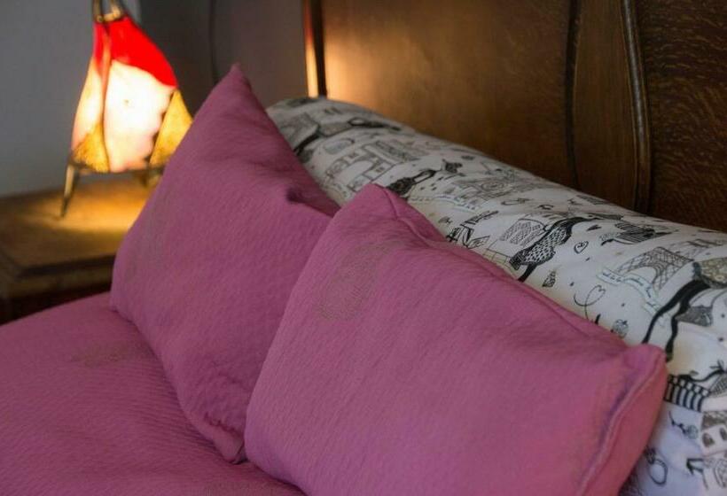 تختخواب و صبحانه B And B Comme Chez Soi