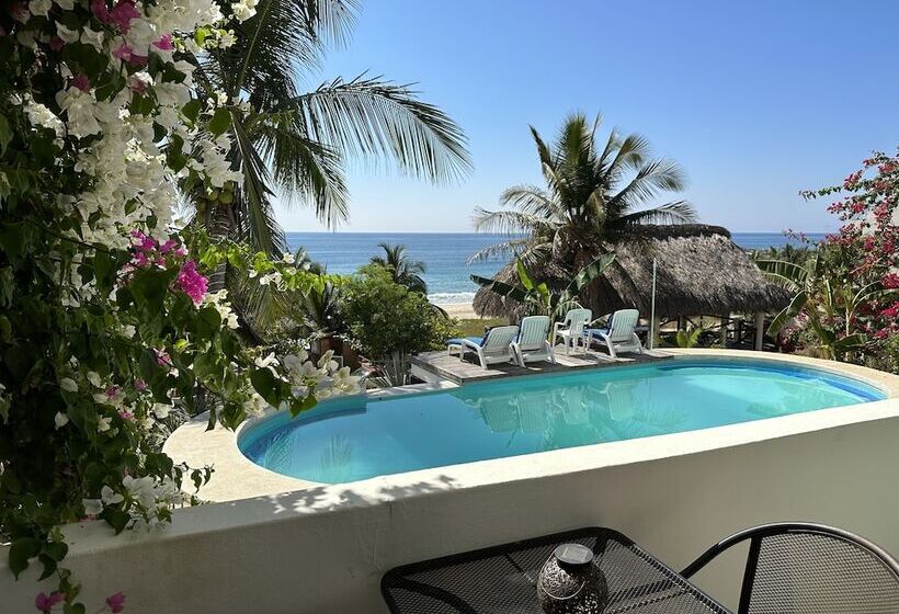 مبيت وإفطار Beachfront Paradise Boutique