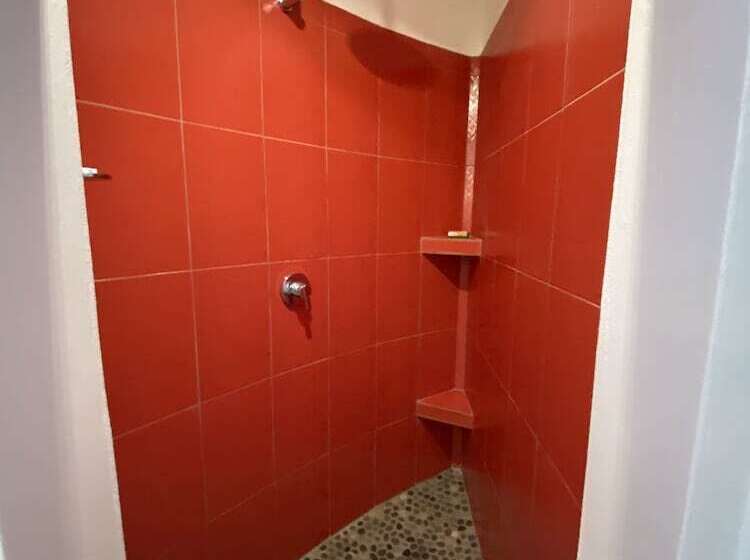 مبيت وإفطار Beachfront Paradise Boutique