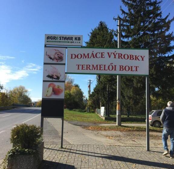 Bed and Breakfast Villa Dolne Saliby