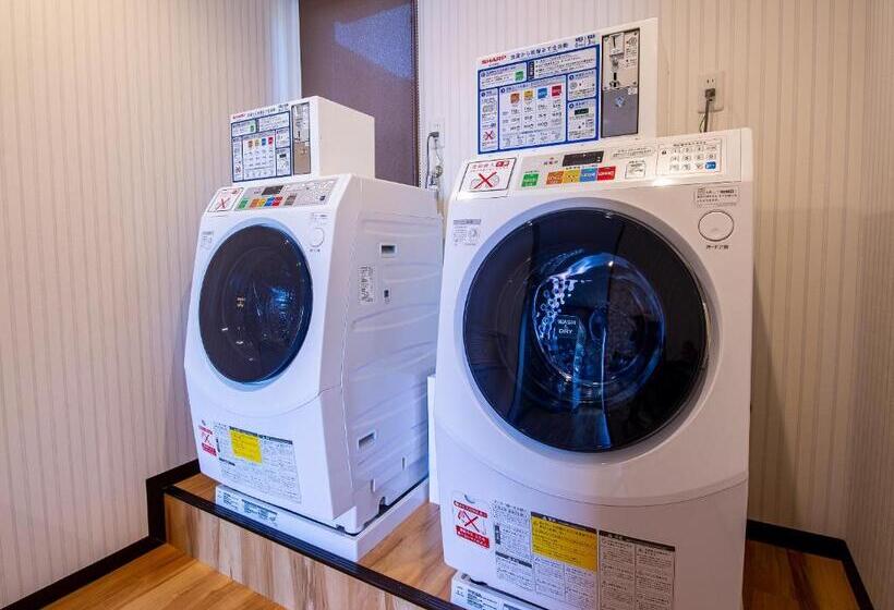 فندق R9 The Yard Isa