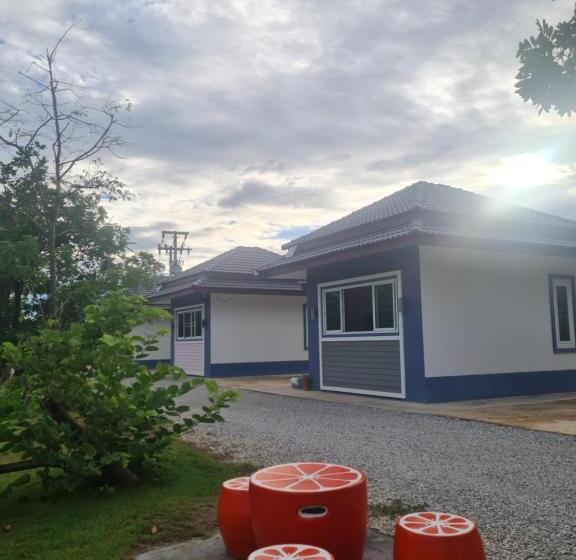 Пансион Araya Cottage