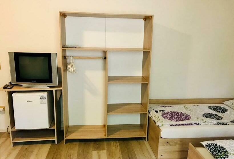 Пансион Restaurace Penzion Pod šumárníkem