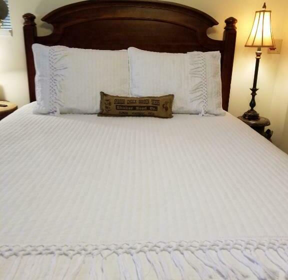 ペンション Waters Run Guest House & Suite