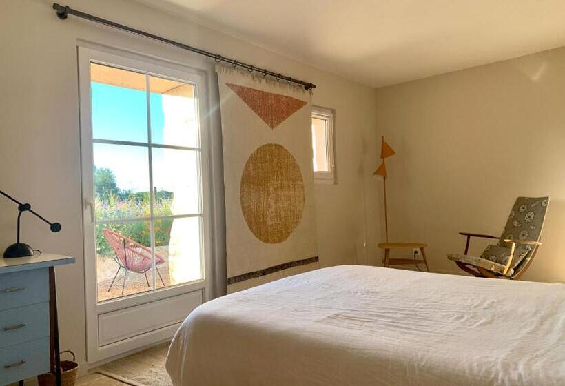 ベッドアンドブレックファースト La Maison Vivante, Chambres D Hotes Au Coeur Du Perche